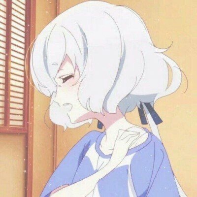 杭州“挖鼻孔”长颈鹿走红